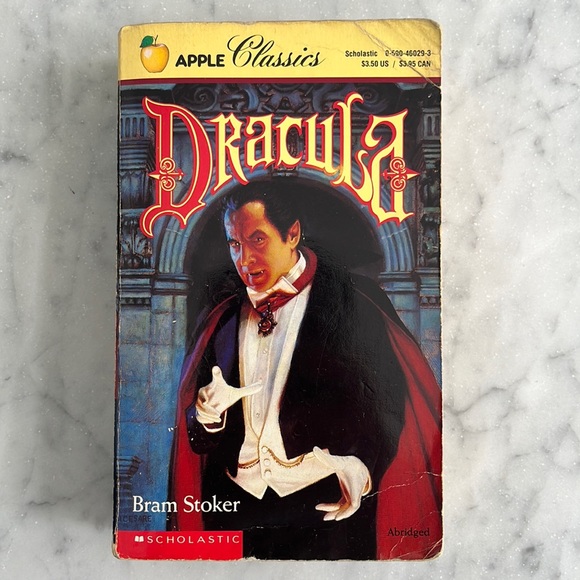 Scholastic Other - Bram Stoker Dracula